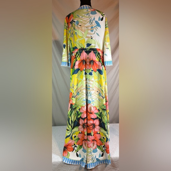 Jealous Tomato Vibrant Floral Kimono Wrap Dress 🌸💙 - Picture 5 of 6